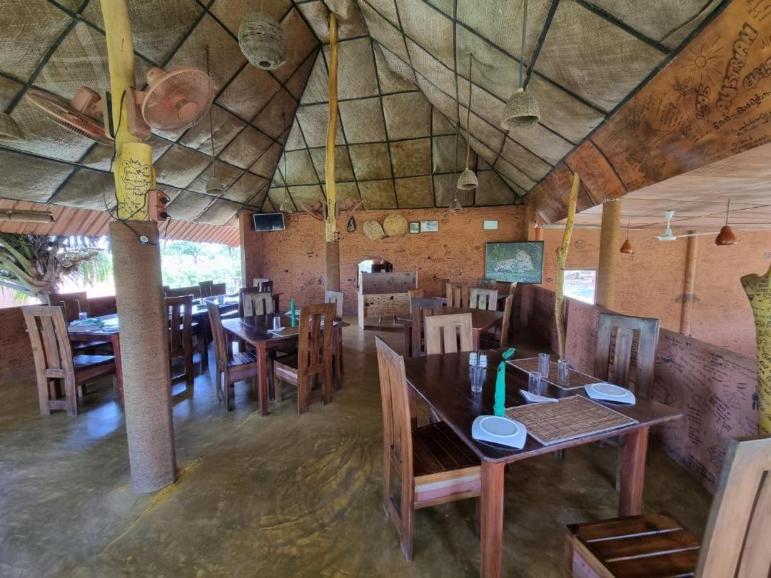 Yala Peace Cottages Тіссамахарама Екстер'єр фото